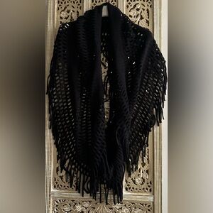 Black INFINITY NECK WARMER Scarf with fringe retro style open grid design